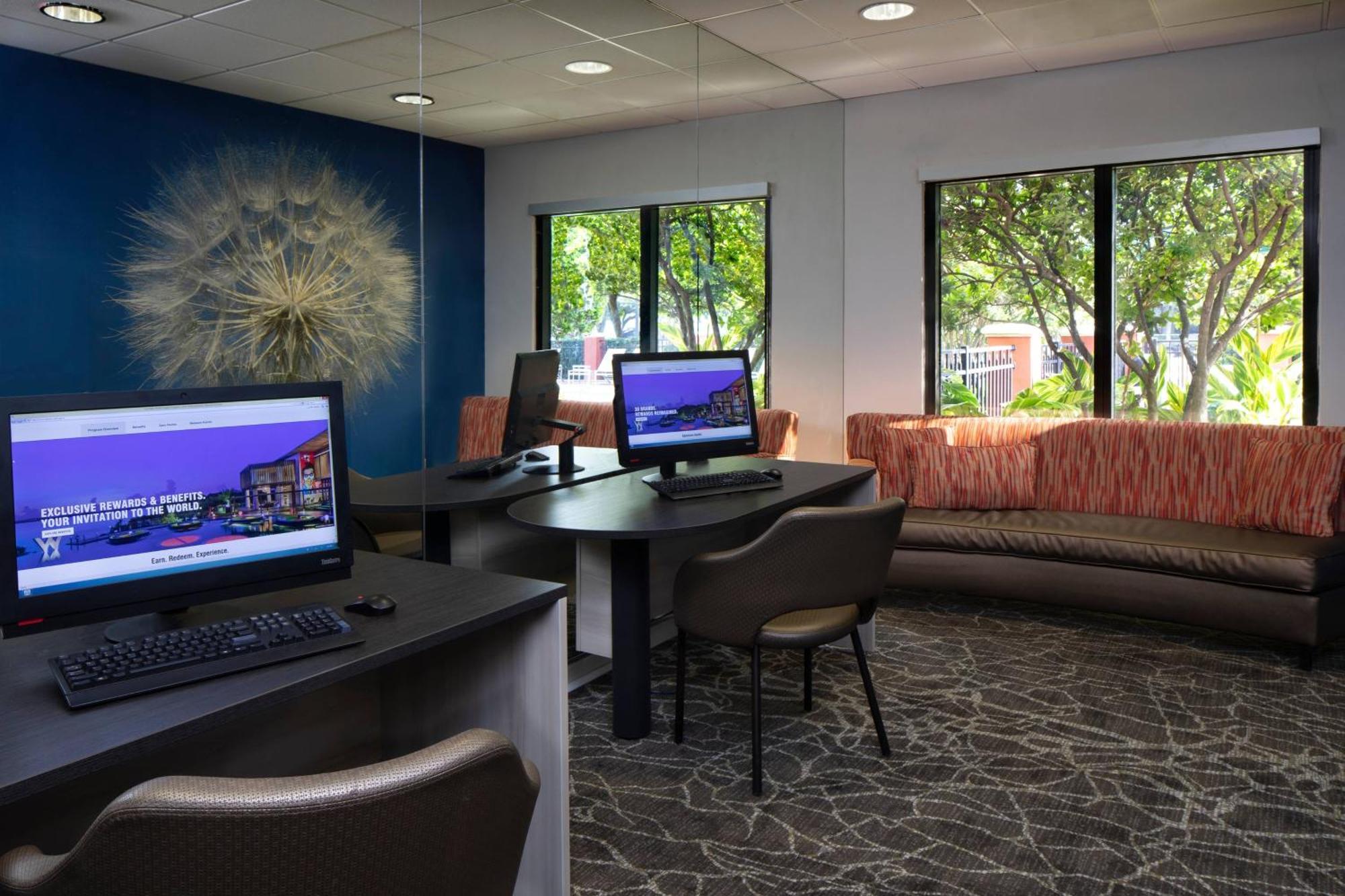 Springhill Suites By Marriott Tampa Westshore Exterior foto