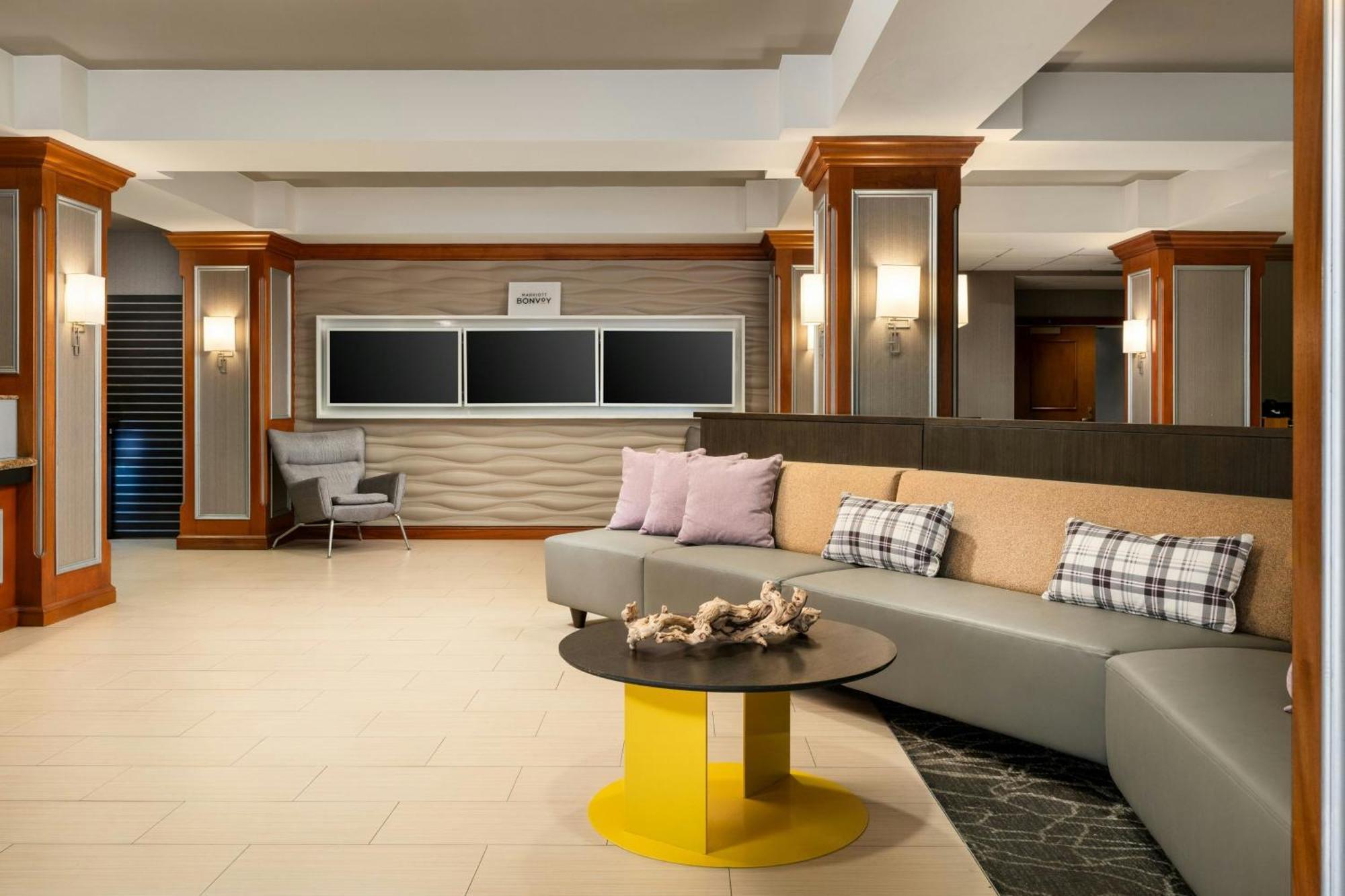 Springhill Suites By Marriott Tampa Westshore Exterior foto